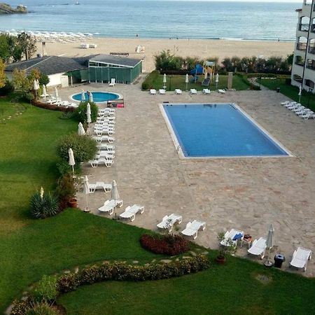 Aparthotel Regina Mare Carevo Exterior foto
