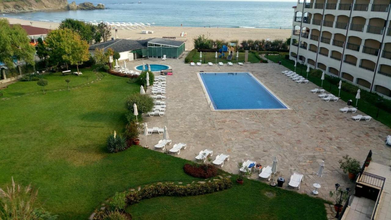 Aparthotel Regina Mare Carevo Exterior foto