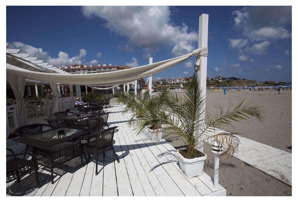 Aparthotel Regina Mare Carevo Exterior foto