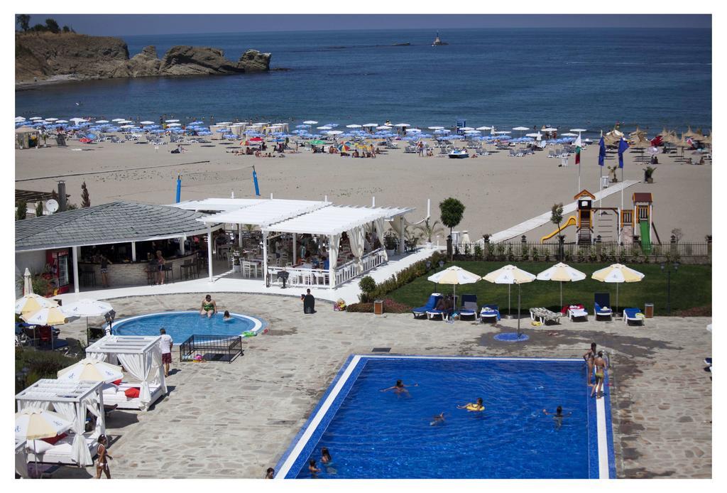Aparthotel Regina Mare Carevo Exterior foto
