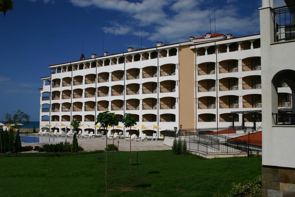 Aparthotel Regina Mare Carevo Exterior foto